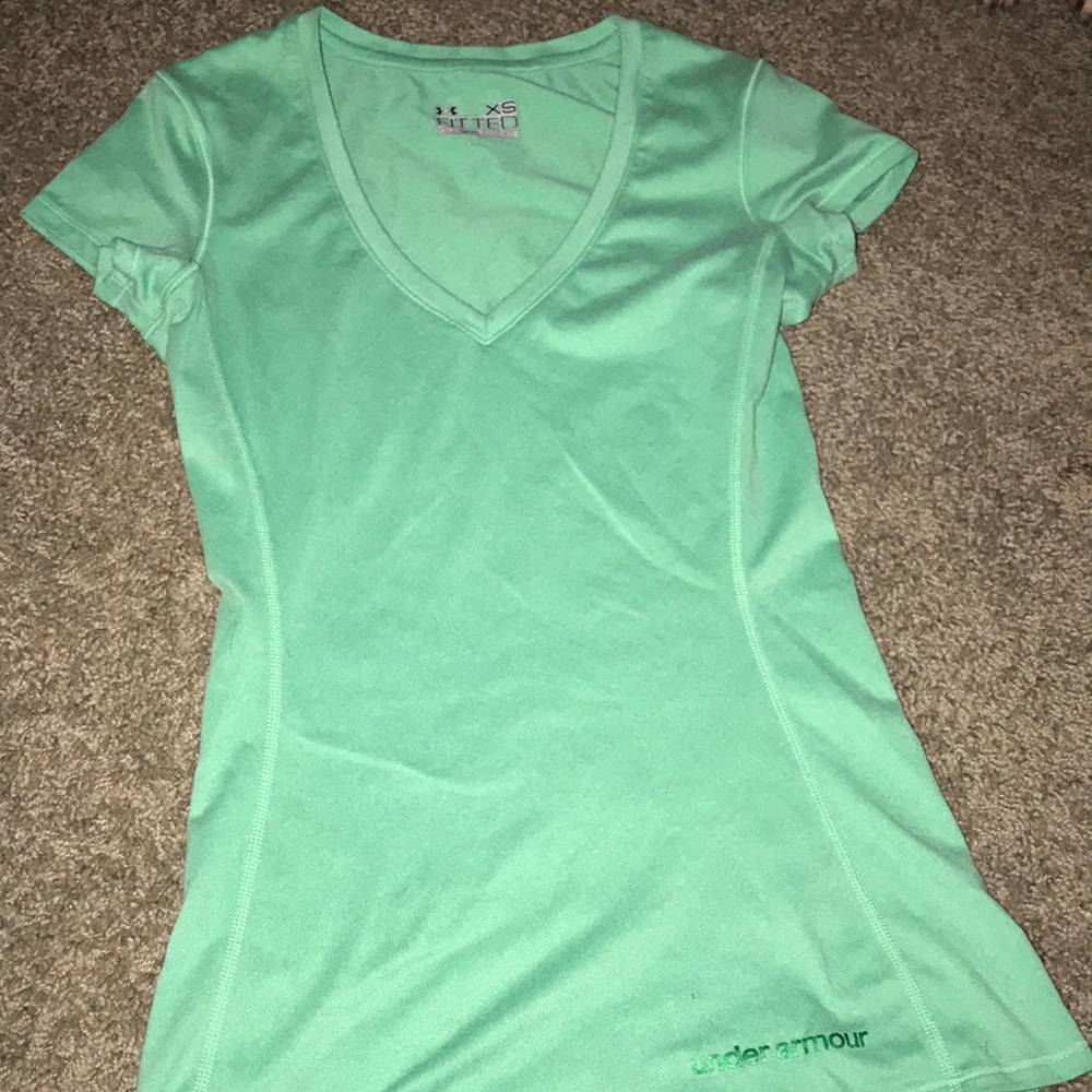 Fitted Under Armour V-neck